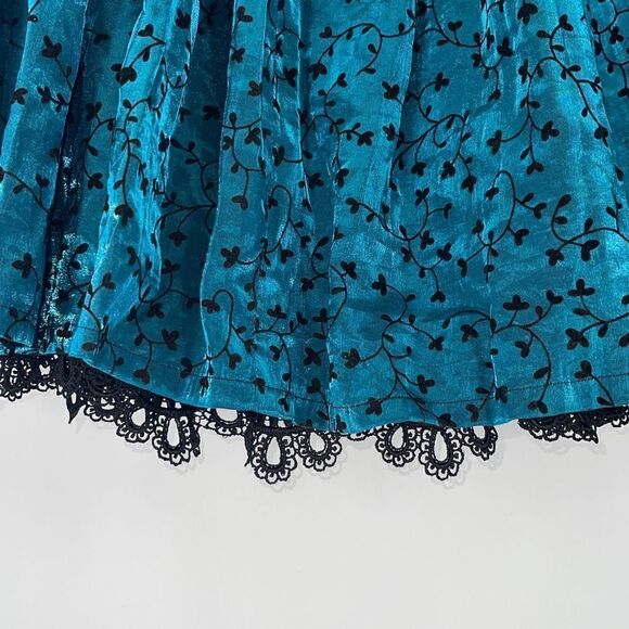 Women's A-Line Skirt Generic Pleated Laced Hemline Hook & Eye Blue Size 2/4 - Picture 3 of 8